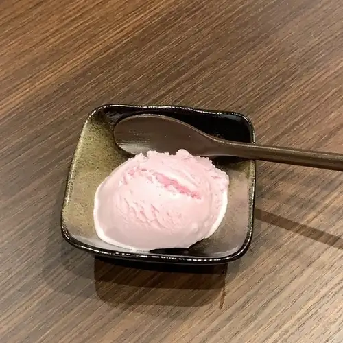 ストロベリーアイス