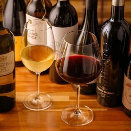 种类繁多的优质清酒和葡萄酒