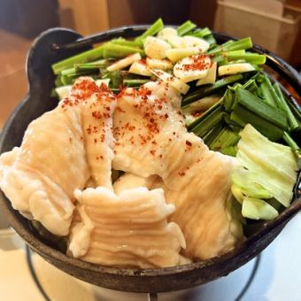 【冬季限定】Motsunabe套餐包含刺身和5種烤雞串,共7道菜,120分鐘暢飲,5800日圓(含稅)