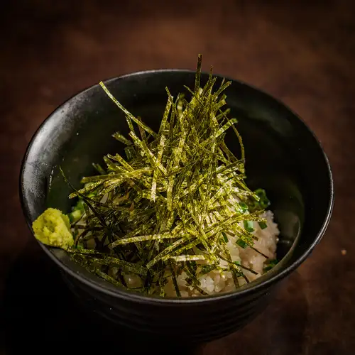 あごだし茶漬け(海苔まみれ)