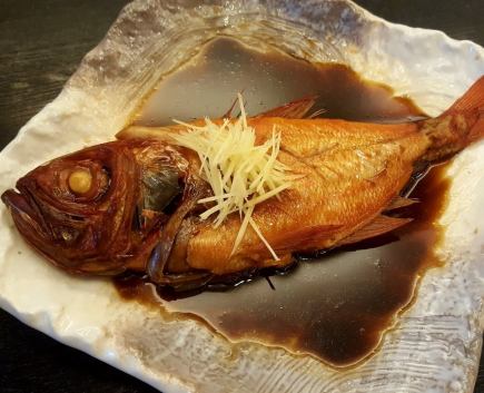 ●Boiled red sea bream course + all-you-can-drink for 2,420 yen (tax included)