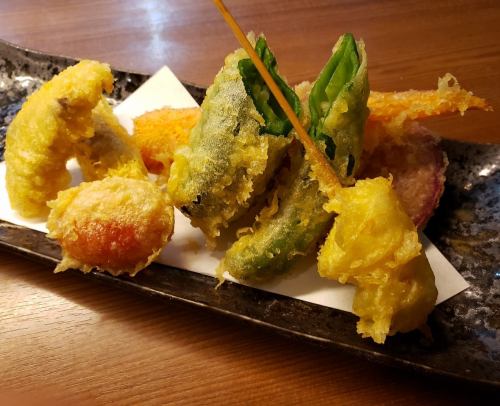 三浦地魚と野菜の天ぷら盛り