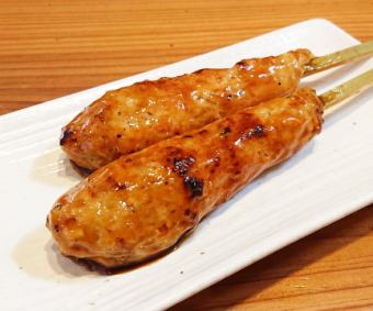 Tsukune（醬汁、鹽、醬汁起司、明太子蛋黃醬、磨碎的柑橘醬）