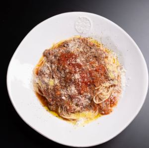 ボローニャ伝統のボロネーゼ スパゲッティーニ