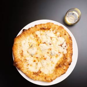 クワトロフォルマッジ