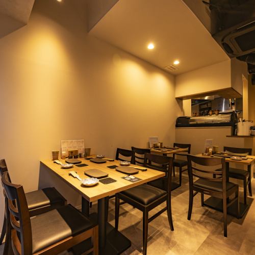 <p>【雰囲気◎こじまりとした焼き鳥屋】梅田駅すぐ◎おいしい焼き鳥とお酒で一杯！</p>