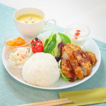 ぎんや特製ミルフィーユカツランチ