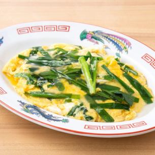 [Bar staples] Chive omelet / Crispy salted kelp cabbage
