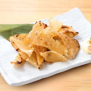[Bar staples] Monkfish liver with ponzu sauce / Grilled stingray fin / Pickled whole cucumber
