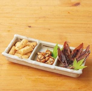 <Let's enjoy together! A beloved snack from the Hokuriku region> Three kinds of local appetizers