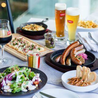 For welcoming and farewell parties! 10 German dishes + 2 hours of all-you-can-drink including all kinds of craft beer! "Schmatz Course"