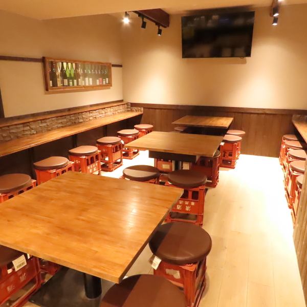 ゆったりとしたテーブル席をご準備しております!会社宴会・記念日や女子会利用等様々なシーンでご利用いただけます※混雑時は、3名様以上を優先とさせていただく場合がございますので、ご了承ください。