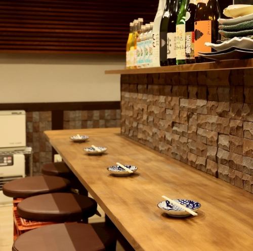 カウンター席でまったりと