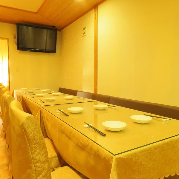 [Various banquets, girls-only gatherings, and groups are welcome.] The second floor is very open and can be reserved for groups of up to 30 people. All seats are at tables, so we can accommodate a variety of situations. Reasonable prices include an all-you-can-eat and drink course of 3,800 yen. We have a wide range of items for you, so please take advantage of them!