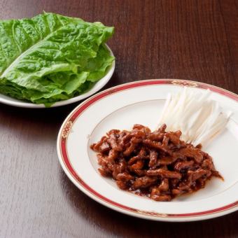 Beef Wrapped in Lettuce / Stir-Fried Beef with Oyster Sauce