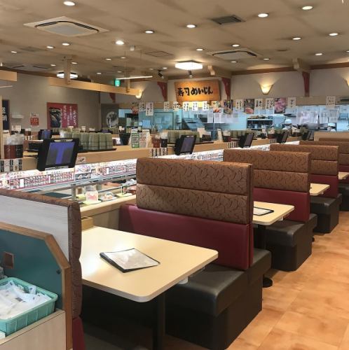 《テーブル席》4名様向けのテーブル席