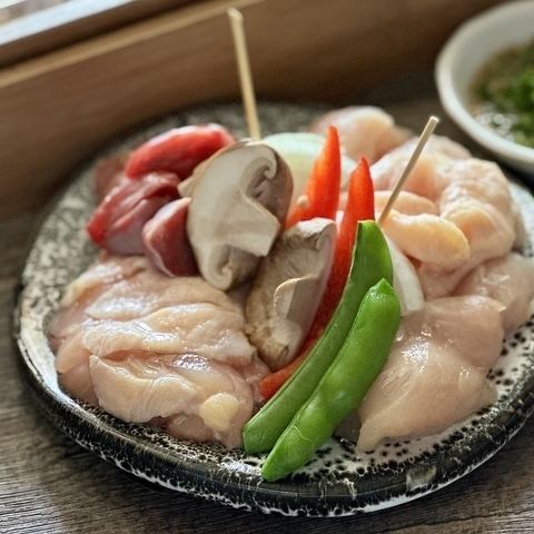 11時30分から営業！話題の『鶏焼肉』を体験できる鶏ビストロ酒場