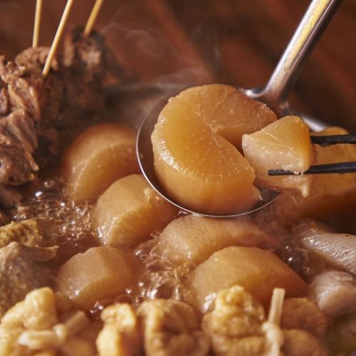 丸ごと親鳥と野菜の旨みが染みる『鶏出汁のお野菜おでん』