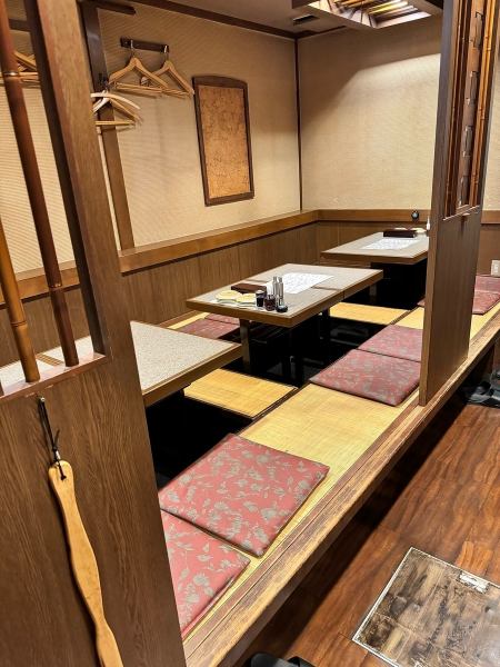 幅広い客層にぴったりの落ち着いた和の空間。