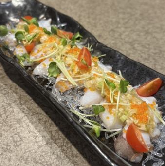 自制生章鱼薄片，配葱和盐