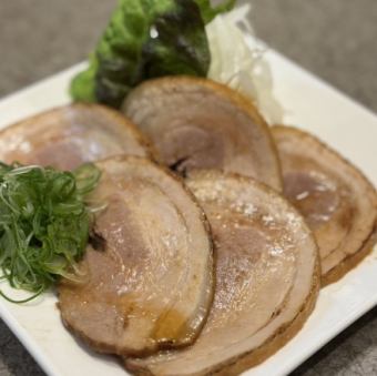 自制烤猪肉小吃