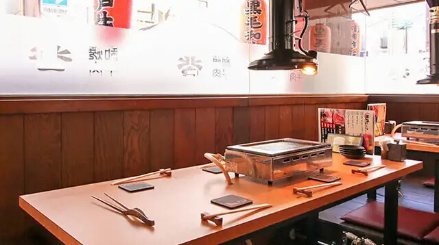 【4名~ゆっくり寛げる掘りごたつ席/各種ご宴会に◎】宴会でもご利用頂ける掘りごたつをご用意しております!貸切予約も承っております◇3密を避けゆったりお過ごし頂けるよう4名様~お座敷のご案内も可能です。他にもデートにピッタリなカウンター席や宴会にピッタリの座敷などご用意しております!