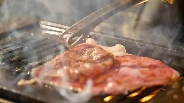 ━焼きしゃぶ━神戸・黒毛和牛を使用した高級お肉を堪能