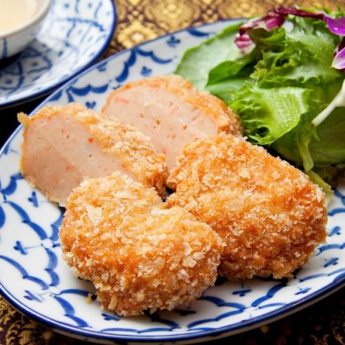 Fluffy deep-fried shrimp "Toad Man Kung" 2 pieces