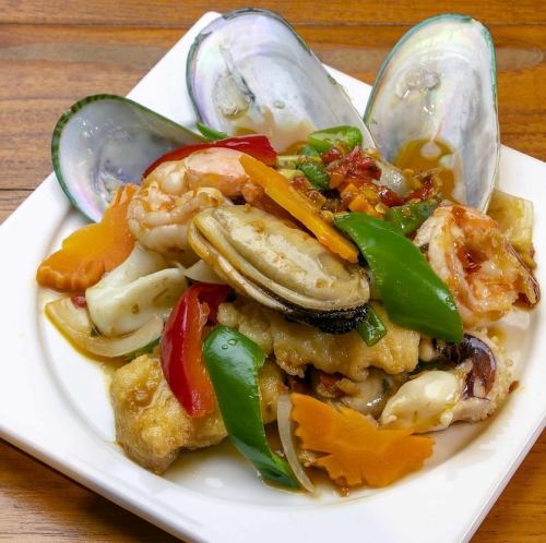 Stir fried seafood with spicy basil