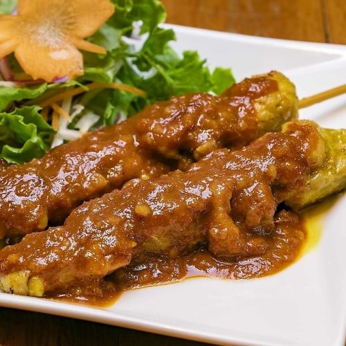 Chicken skewers “Gai Satay”
