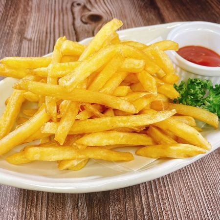 "Same-day OK" All-you-can-eat french fries perfect for snacks ★ + 120 minutes all-you-can-drink including draft beer 2000 yen ♪
