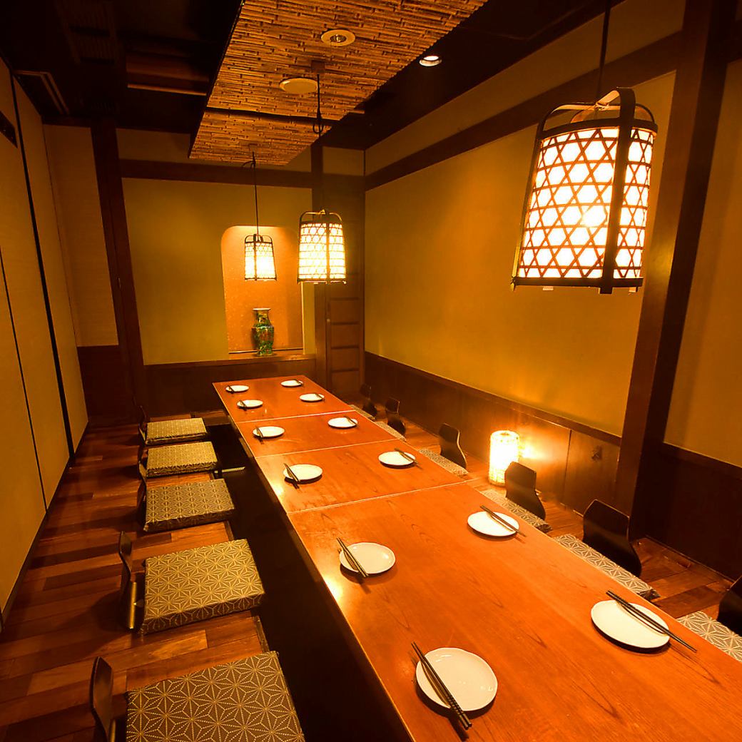 A great location right next to the Hiroshima Shinkansen exit! An izakaya with all private rooms.