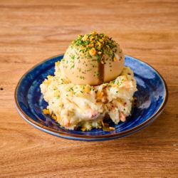 アンチョビと煮卵のポテトサラダ