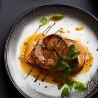 【含一杯祝酒飲品】奢華鵝肝安格斯牛肉套餐（另配氣泡酒）