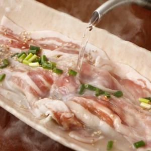 「六白黑豚」涮涮鍋，晚間飲品風格 <特色菜>