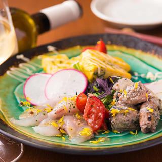 【おすすめ名物】高級豚「六白黒豚」のしゃぶしゃぶ 晩酌風　