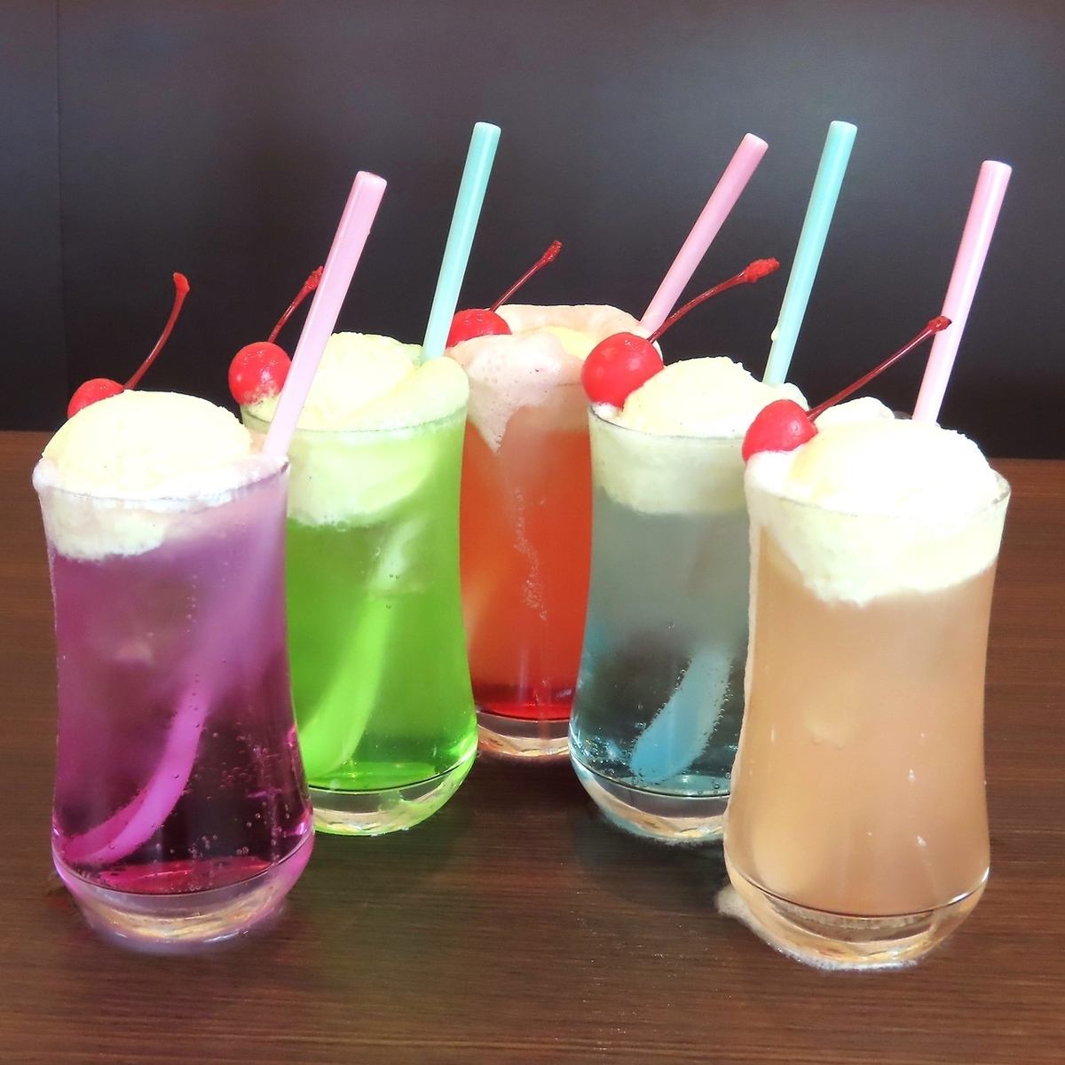大人のクリームソーダ新登場★全6種類で推し活にもオススメ◎
