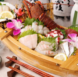 名物づくしの皿が勢ぞろい！盛り上がる夜に♪