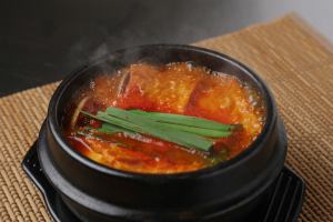 한국 미소 치게