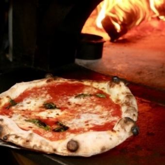 【ランチ】土日祝は11:00～OPEN！人気No.1！熱々鉄板チーズ＆窯焼きナポリピッツァ食べ放題