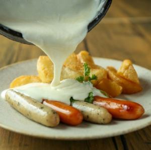 フライドポテトとソーセージ