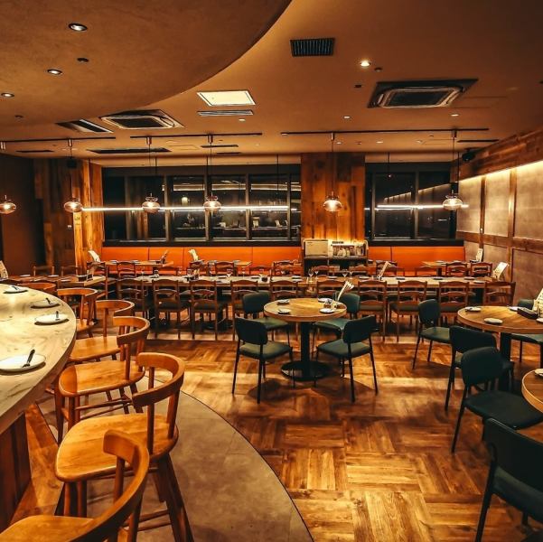 プライベートルームのようなくつろぎ空間は、特別なパーティーにおすすめ。誕生日会、飲み会にも是非ご利用ください♪