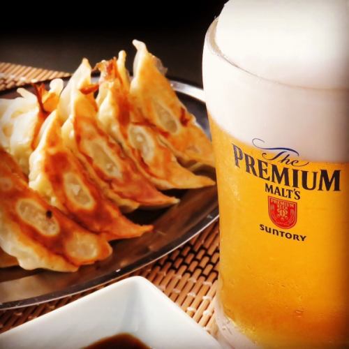 自慢の餃子を多彩にご用意