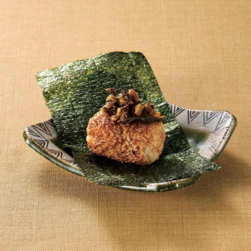焼きおにぎり(高菜・チーズ)