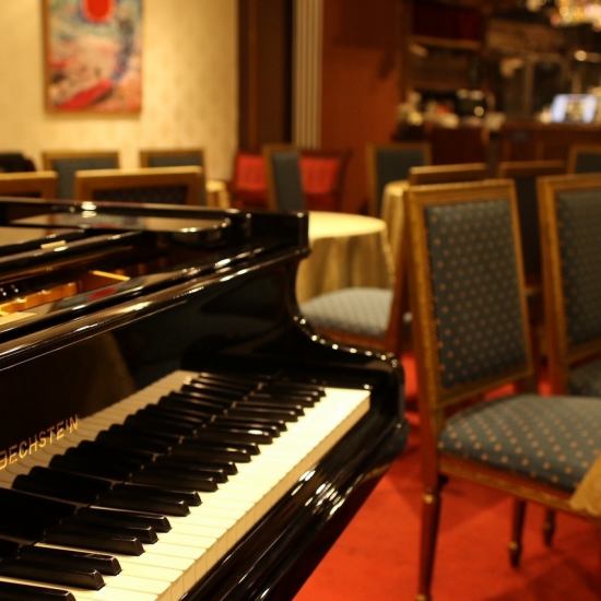 店内でゆっくりお過ごしください。