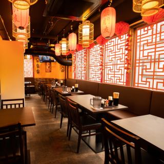 広々とした店内