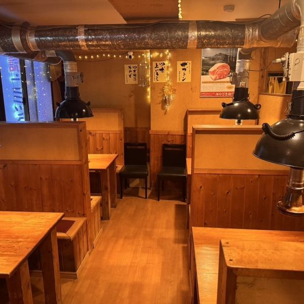 江古田南口徒歩1分と好立地な場所に店を構えてます。ビルの上に赤い看板で牛君がポーズしてお待ちしております。迷う事なく直ぐに辿り着きます。もしも迷った際はお電話ください。