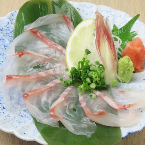 【本当に旨い刺身はこれだ！】店主の確かな目利きで厳選した海の幸を満喫♪”魚一名物 鮮魚のお造り”