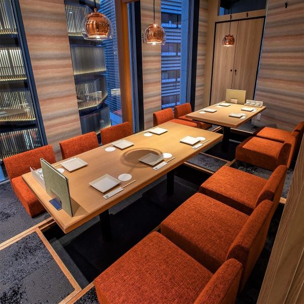 Our restaurant can accommodate up to 44 people! We also have a completely private room for banquets.Since it's located next to a station, it's easy for everyone to gather together, and all seats are private so you can enjoy your time without worrying about other customers.If you are planning a party or drinking party in Shinjuku, such as a class reunion, entertainment, after-party, or anniversary, please use the private Izakaya Jibundoki! We also accept reservations for lunch.