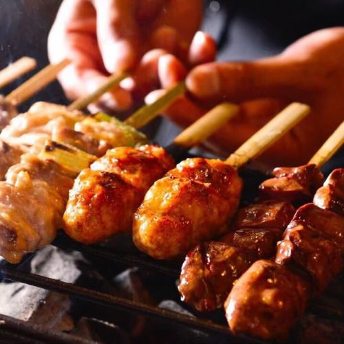 Uses low-temperature aged Shingen chicken from Yamanashi Prefecture.Yakitori that is carefully skewered every day ☆ A specialty of a yakitori restaurant in Chigasaki!